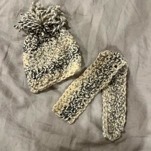 Handmade crochet baby hat and scarf